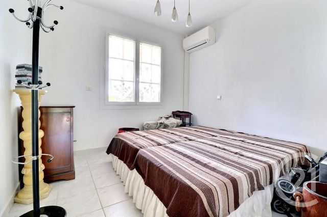 Afficher la photo en grand maison à vendre - 7 pièces - 170.0 m2 - ST RAPHAEL - 83 - PROVENCE-ALPES-COTE-D-AZUR - Century 21 Sud Habitat