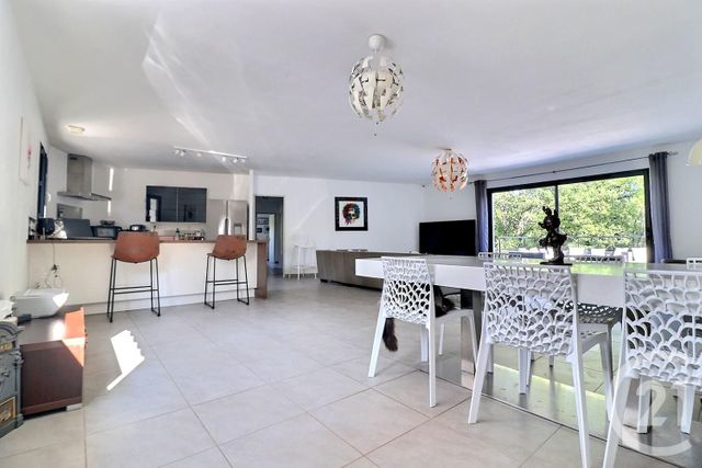 Afficher la photo en grand maison à vendre - 5 pièces - 158.0 m2 - PUGET SUR ARGENS - 83 - PROVENCE-ALPES-COTE-D-AZUR - Century 21 Sud Habitat