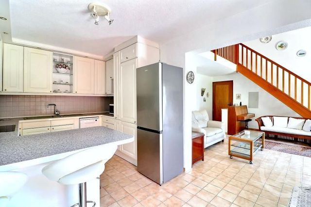 Afficher la photo en grand maison à vendre - 4 pièces - 90.0 m2 - FREJUS - 83 - PROVENCE-ALPES-COTE-D-AZUR - Century 21 Sud Habitat