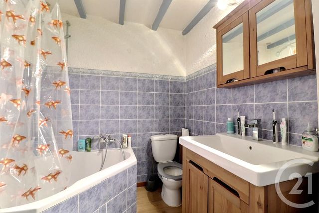 Afficher la photo en grand Appartement T2 à vendre - 2 pièces - 34.86 m2 - FREJUS - 83 - PROVENCE-ALPES-COTE-D-AZUR - Century 21 Sud Habitat