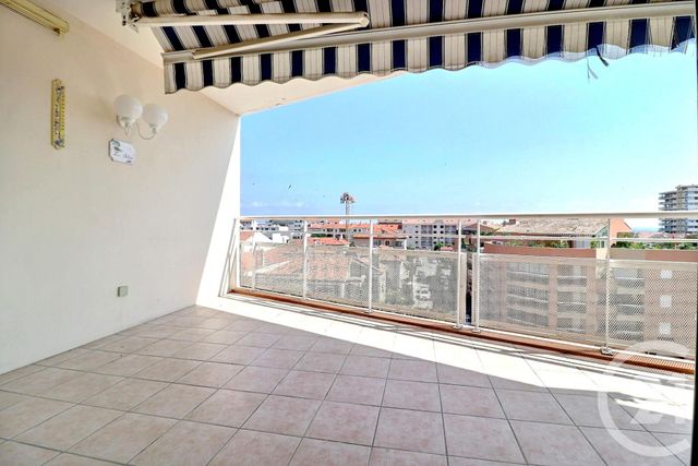 Afficher la photo en grand Appartement T4 à vendre - 3 pièces - 94.49 m2 - FREJUS - 83 - PROVENCE-ALPES-COTE-D-AZUR - Century 21 Sud Habitat