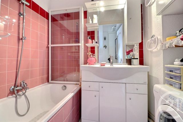 Afficher la photo en grand Studio Cabine à vendre - 1 pièce - 27.05 m2 - FREJUS - 83 - PROVENCE-ALPES-COTE-D-AZUR - Century 21 Sud Habitat