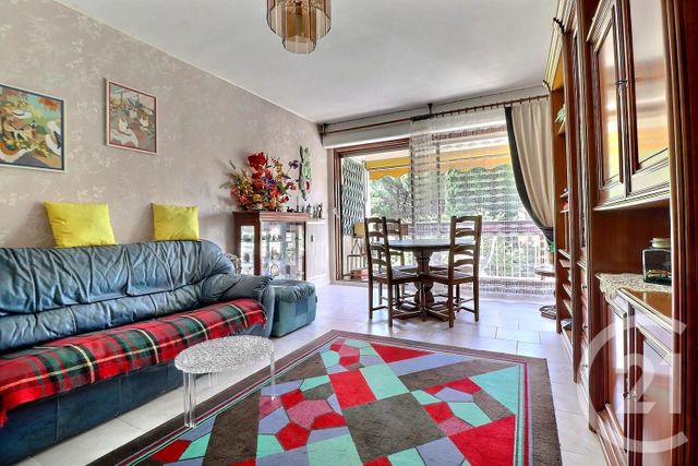 Afficher la photo en grand Appartement T2 à vendre - 2 pièces - 54.65 m2 - FREJUS - 83 - PROVENCE-ALPES-COTE-D-AZUR - Century 21 Sud Habitat