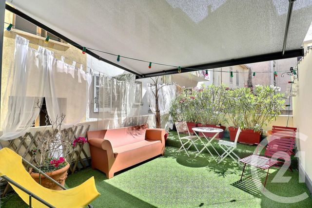 Afficher la photo en grand Appartement F4 à vendre - 4 pièces - 127.39 m2 - ST RAPHAEL - 83 - PROVENCE-ALPES-COTE-D-AZUR - Century 21 Sud Habitat