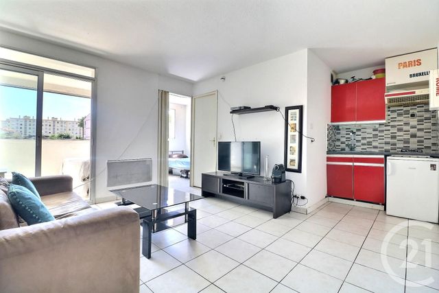 Afficher la photo en grand Appartement T2 à vendre - 2 pièces - 24.84 m2 - FREJUS - 83 - PROVENCE-ALPES-COTE-D-AZUR - Century 21 Sud Habitat