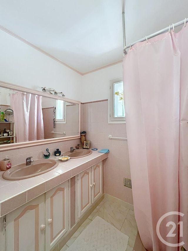 maison à vendre - 7 pièces - 129.82 m2 - FREJUS - 83 - PROVENCE-ALPES-COTE-D-AZUR - Century 21 Sud Habitat