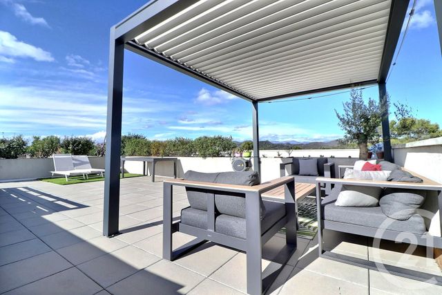 Appartement T3 à vendre - 3 pièces - 70.5 m2 - FREJUS - 83 - PROVENCE-ALPES-COTE-D-AZUR - Century 21 Sud Habitat