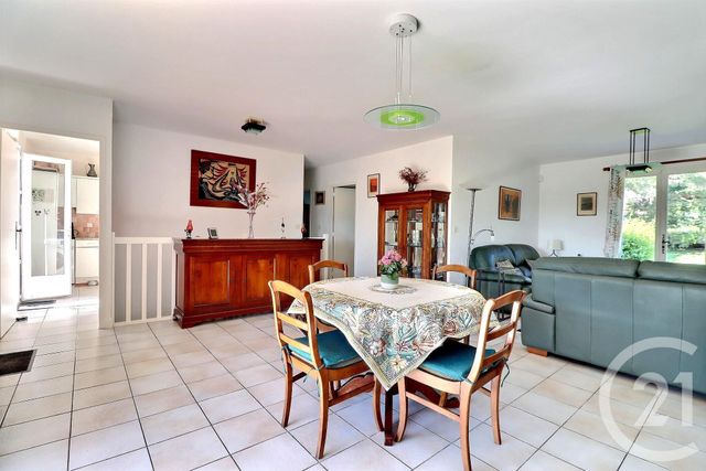 maison à vendre - 4 pièces - 152.38 m2 - FREJUS - 83 - PROVENCE-ALPES-COTE-D-AZUR - Century 21 Sud Habitat