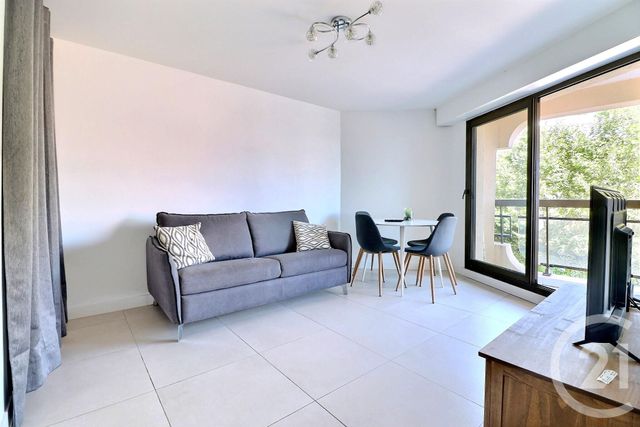 Appartement T2 à vendre - 2 pièces - 32.79 m2 - FREJUS - 83 - PROVENCE-ALPES-COTE-D-AZUR - Century 21 Sud Habitat