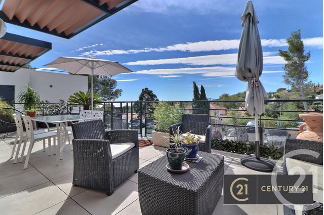 Appartement F3 à vendre - 3 pièces - 81.0 m2 - FREJUS - 83 - PROVENCE-ALPES-COTE-D-AZUR - Century 21 Sud Habitat