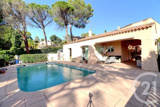 maison à vendre - 7 pièces - 167.0 m2 - ST RAPHAEL - 83 - PROVENCE-ALPES-COTE-D-AZUR - Century 21 Sud Habitat