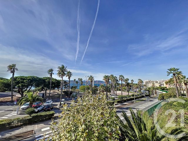 Appartement T3 à vendre - 3 pièces - 79.27 m2 - ST RAPHAEL - 83 - PROVENCE-ALPES-COTE-D-AZUR - Century 21 Sud Habitat