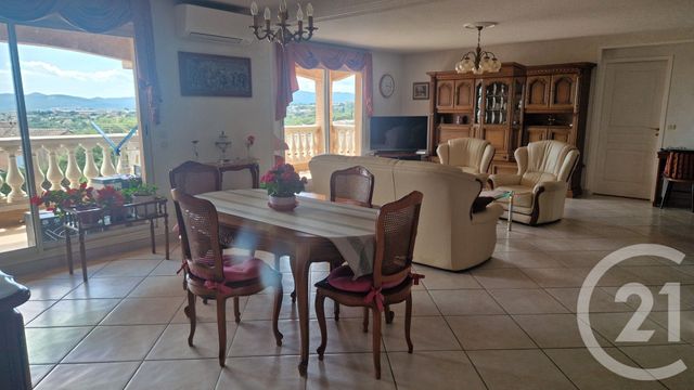 Appartement F4 à vendre - 4 pièces - 124.0 m2 - FREJUS - 83 - PROVENCE-ALPES-COTE-D-AZUR - Century 21 Sud Habitat
