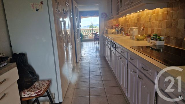 Appartement F4 à vendre - 4 pièces - 124.0 m2 - FREJUS - 83 - PROVENCE-ALPES-COTE-D-AZUR - Century 21 Sud Habitat