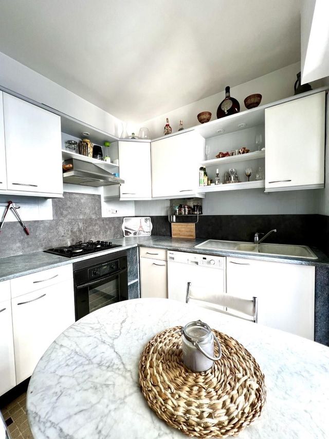 Appartement T3 à vendre - 3 pièces - 52.83 m2 - ST RAPHAEL - 83 - PROVENCE-ALPES-COTE-D-AZUR - Century 21 Sud Habitat