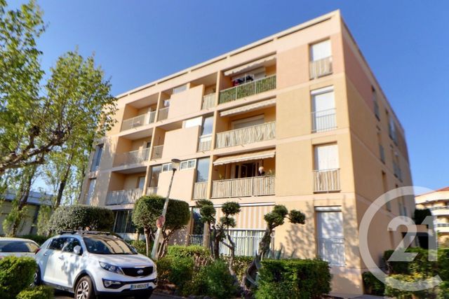 Appartement T3 à vendre - 3 pièces - 68.46 m2 - FREJUS - 83 - PROVENCE-ALPES-COTE-D-AZUR - Century 21 Sud Habitat