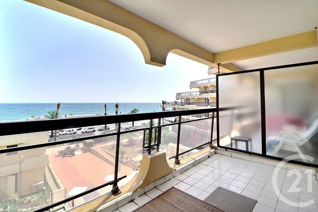 Appartement Studio Cabine à vendre - 1 pièce - 27.0 m2 - FREJUS - 83 - PROVENCE-ALPES-COTE-D-AZUR - Century 21 Sud Habitat