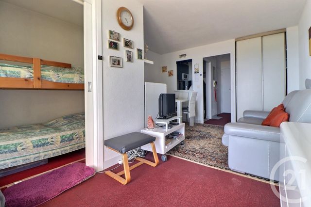 Appartement Studio Cabine à vendre - 1 pièce - 27.0 m2 - FREJUS - 83 - PROVENCE-ALPES-COTE-D-AZUR - Century 21 Sud Habitat