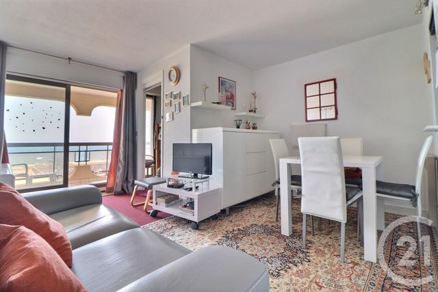 Appartement Studio Cabine à vendre - 1 pièce - 27.0 m2 - FREJUS - 83 - PROVENCE-ALPES-COTE-D-AZUR - Century 21 Sud Habitat