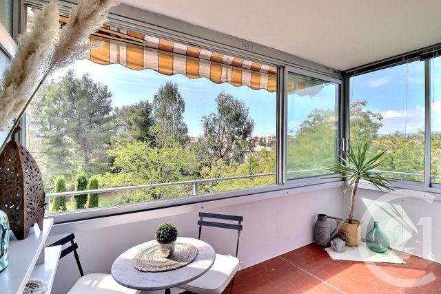 Appartement T2 à vendre - 2 pièces - 36.49 m2 - FREJUS - 83 - PROVENCE-ALPES-COTE-D-AZUR - Century 21 Sud Habitat