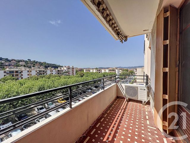Appartement T3 à vendre - 3 pièces - 78.93 m2 - ST RAPHAEL - 83 - PROVENCE-ALPES-COTE-D-AZUR - Century 21 Sud Habitat