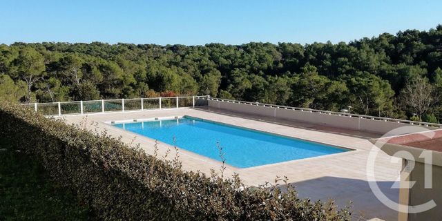 Appartement T2 à vendre ROQUEBRUNE SUR ARGENS