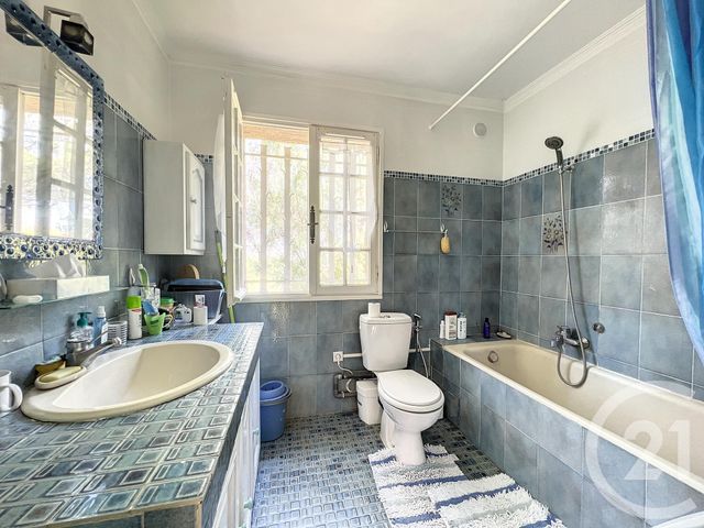 maison à vendre - 6 pièces - 155.0 m2 - FREJUS - 83 - PROVENCE-ALPES-COTE-D-AZUR - Century 21 Sud Habitat