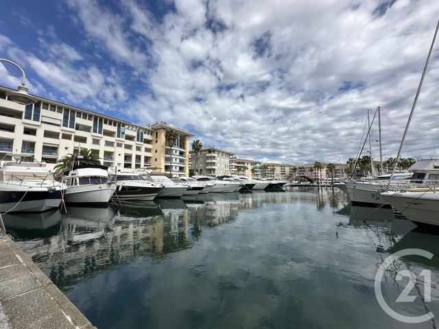 Appartement T2 à vendre - 2 pièces - 39.21 m2 - FREJUS - 83 - PROVENCE-ALPES-COTE-D-AZUR - Century 21 Sud Habitat