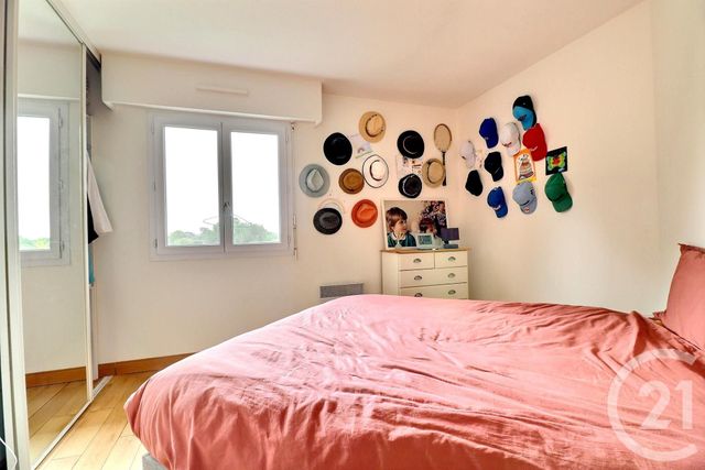 Appartement T2 à vendre - 2 pièces - 49.1 m2 - ST RAPHAEL - 83 - PROVENCE-ALPES-COTE-D-AZUR - Century 21 Sud Habitat