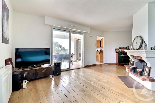Appartement T2 à vendre - 2 pièces - 49.1 m2 - ST RAPHAEL - 83 - PROVENCE-ALPES-COTE-D-AZUR - Century 21 Sud Habitat
