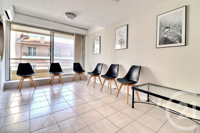Appartement T3 à vendre - 3 pièces - 47.84 m2 - ST RAPHAEL - 83 - PROVENCE-ALPES-COTE-D-AZUR - Century 21 Sud Habitat