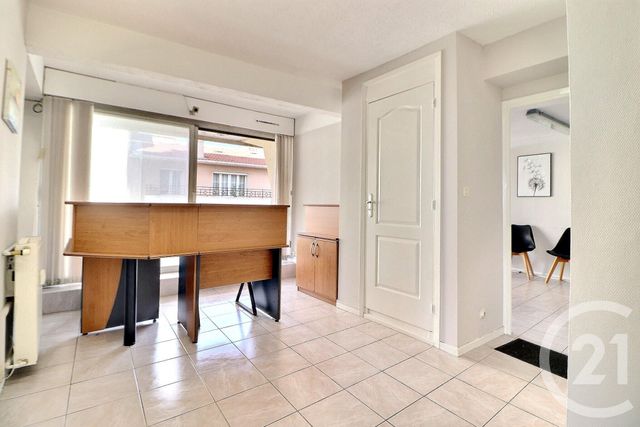 Appartement T3 à vendre - 3 pièces - 47.84 m2 - ST RAPHAEL - 83 - PROVENCE-ALPES-COTE-D-AZUR - Century 21 Sud Habitat