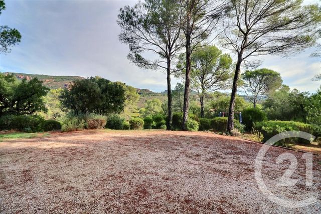 Afficher la photo en grand maison à vendre - 6 pièces - 122.84 m2 - ROQUEBRUNE SUR ARGENS - 83 - PROVENCE-ALPES-COTE-D-AZUR - Century 21 Sud Habitat
