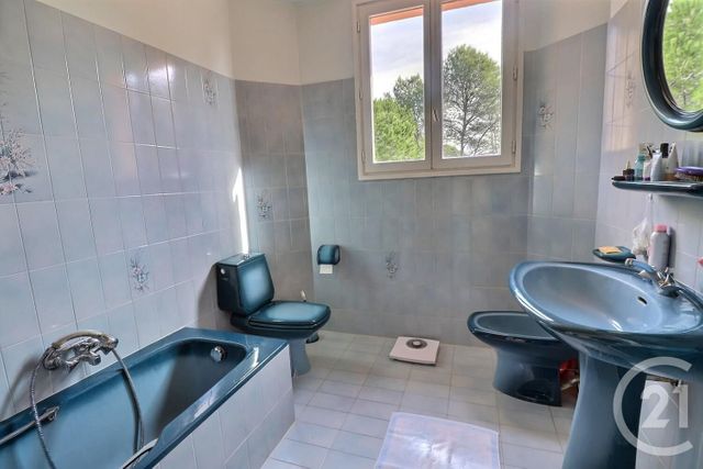 Afficher la photo en grand maison à vendre - 6 pièces - 122.84 m2 - ROQUEBRUNE SUR ARGENS - 83 - PROVENCE-ALPES-COTE-D-AZUR - Century 21 Sud Habitat