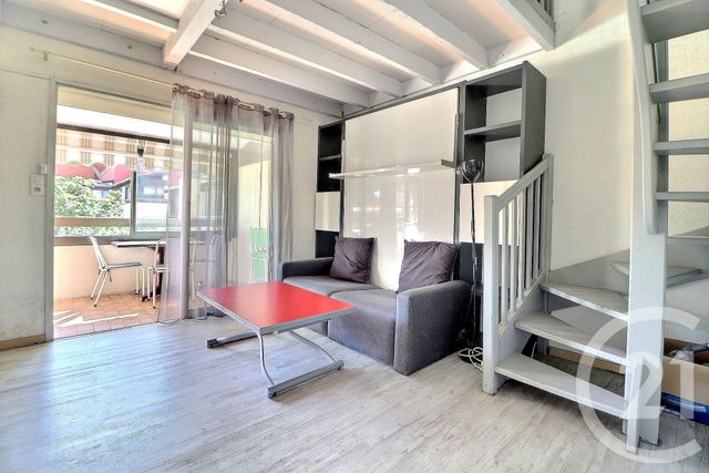 Afficher la photo en grand Appartement T3 à vendre - 3 pièces - 44.0 m2 - FREJUS - 83 - PROVENCE-ALPES-COTE-D-AZUR - Century 21 Sud Habitat