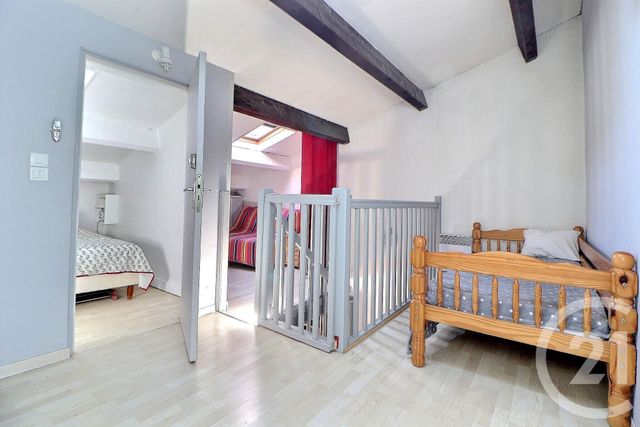 Afficher la photo en grand Appartement T3 à vendre - 3 pièces - 44.0 m2 - FREJUS - 83 - PROVENCE-ALPES-COTE-D-AZUR - Century 21 Sud Habitat