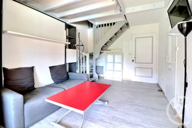 Afficher la photo en grand Appartement T3 à vendre - 3 pièces - 44.0 m2 - FREJUS - 83 - PROVENCE-ALPES-COTE-D-AZUR - Century 21 Sud Habitat