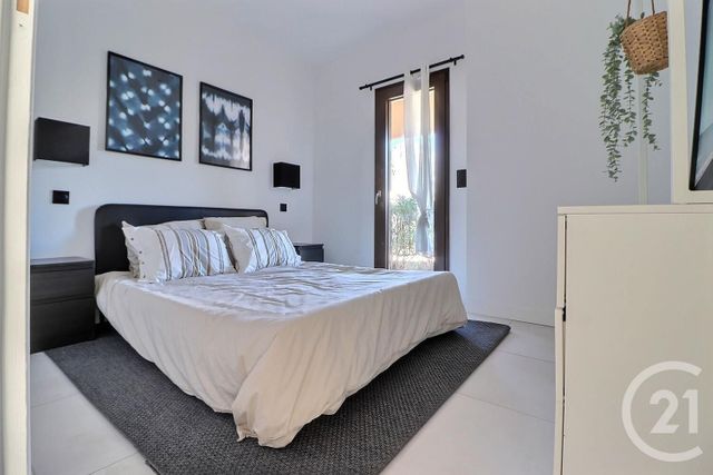 Appartement T3 à vendre - 3 pièces - 50.0 m2 - FREJUS - 83 - PROVENCE-ALPES-COTE-D-AZUR - Century 21 Sud Habitat