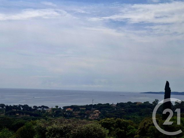 Afficher la photo en grand terrain à vendre - 1642.0 m2 - ROQUEBRUNE SUR ARGENS - 83 - PROVENCE-ALPES-COTE-D-AZUR - Century 21 Sud Habitat
