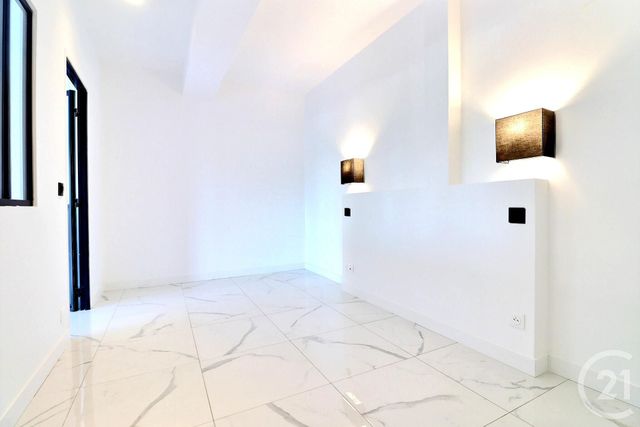Appartement T3 à vendre - 3 pièces - 47.14 m2 - FREJUS - 83 - PROVENCE-ALPES-COTE-D-AZUR - Century 21 Sud Habitat