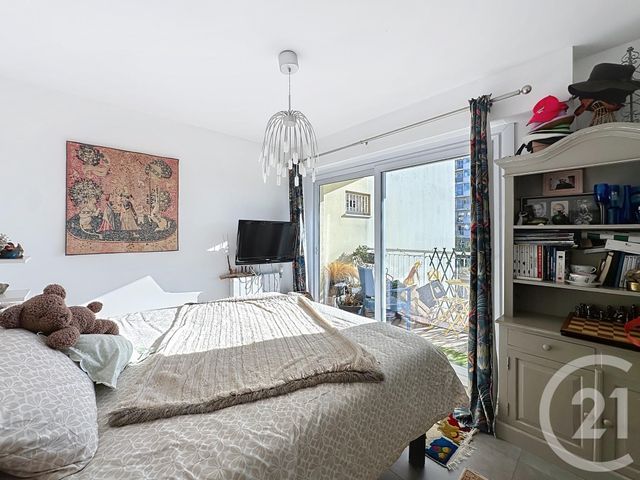 Appartement T3 à vendre - 3 pièces - 73.02 m2 - ST RAPHAEL - 83 - PROVENCE-ALPES-COTE-D-AZUR - Century 21 Sud Habitat