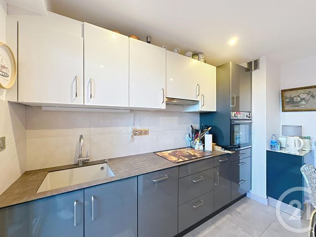 Appartement T3 à vendre - 3 pièces - 73.02 m2 - ST RAPHAEL - 83 - PROVENCE-ALPES-COTE-D-AZUR - Century 21 Sud Habitat