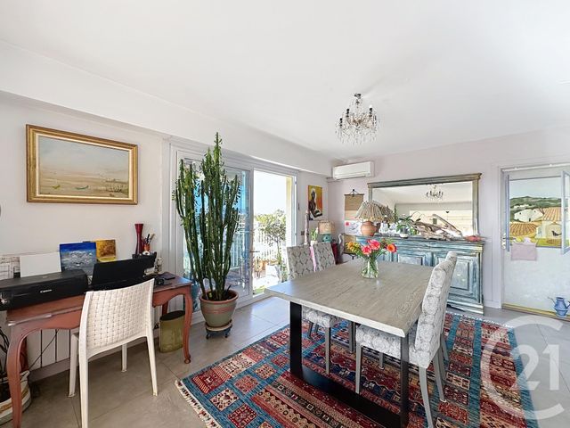 Appartement T3 à vendre - 3 pièces - 73.02 m2 - ST RAPHAEL - 83 - PROVENCE-ALPES-COTE-D-AZUR - Century 21 Sud Habitat