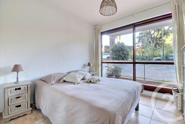 Appartement T3 à vendre - 3 pièces - 69.36 m2 - ST RAPHAEL - 83 - PROVENCE-ALPES-COTE-D-AZUR - Century 21 Sud Habitat