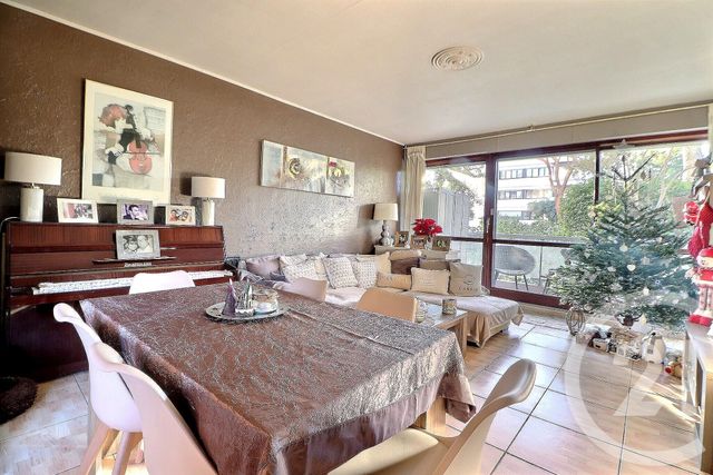 Appartement T3 à vendre - 3 pièces - 69.36 m2 - ST RAPHAEL - 83 - PROVENCE-ALPES-COTE-D-AZUR - Century 21 Sud Habitat