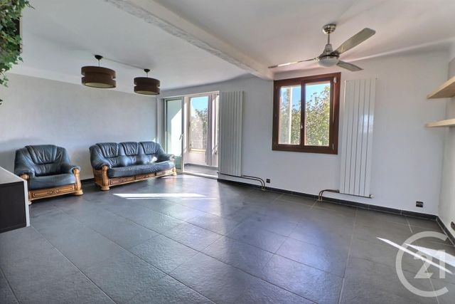 Appartement F2 à vendre - 2 pièces - 66.23 m2 - ST RAPHAEL - 83 - PROVENCE-ALPES-COTE-D-AZUR - Century 21 Sud Habitat