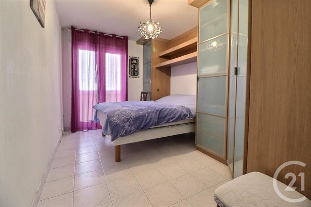 Afficher la photo en grand Appartement T3 à vendre - 3 pièces - 61.69 m2 - FREJUS - 83 - PROVENCE-ALPES-COTE-D-AZUR - Century 21 Sud Habitat