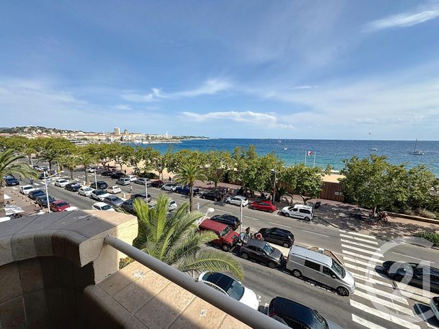 Afficher la photo en grand Appartement T2 à vendre - 2 pièces - 48.0 m2 - FREJUS - 83 - PROVENCE-ALPES-COTE-D-AZUR - Century 21 Sud Habitat