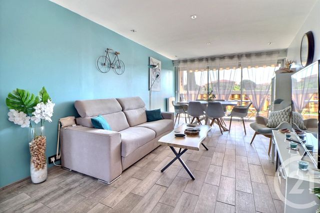 Appartement T3 à vendre - 3 pièces - 72.0 m2 - FREJUS - 83 - PROVENCE-ALPES-COTE-D-AZUR - Century 21 Sud Habitat