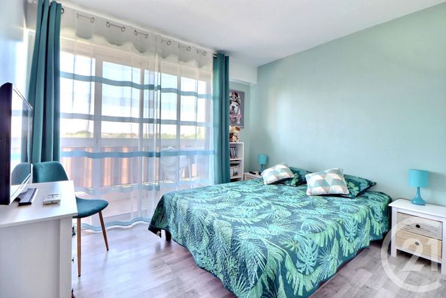 Appartement T3 à vendre - 3 pièces - 72.0 m2 - FREJUS - 83 - PROVENCE-ALPES-COTE-D-AZUR - Century 21 Sud Habitat